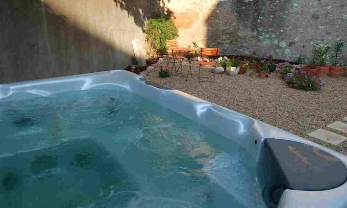 Capestang Casa | Casa preciosa y confortable en Capestang, Languedoc Roussillon, Francia para 6 personas