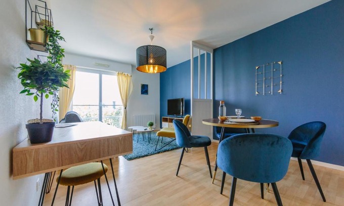 Vieux Malakoff Apartamento | L'Idylle : T2 de standing avec parking - Gare/Cité des Congrès/Lieu Unique