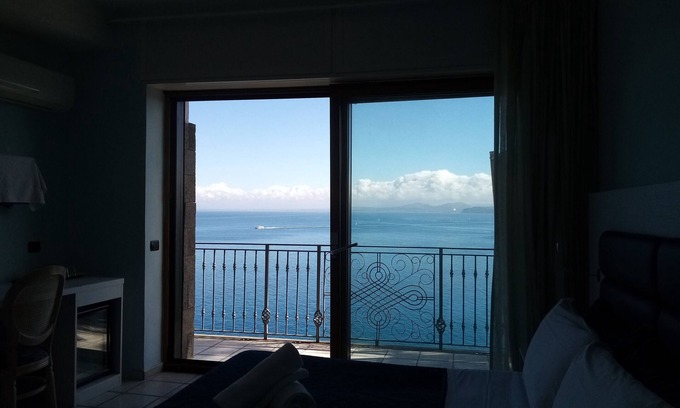 Casamicciola Terme Cama Y Desayuno | L'Incanto Restaurant & Suites