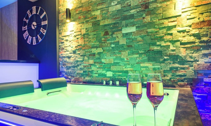 Rochefort-sur-Loire Apartamento | L'instant Coquin / Love Room au Bord de L'eau
