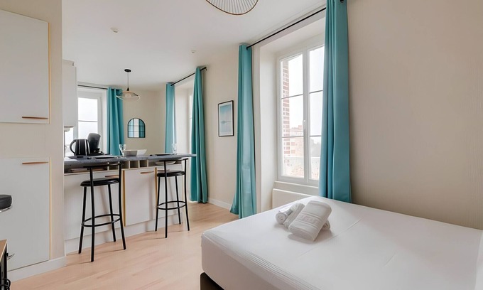 Lancieux Apartamento | Apartamento-Vista a la Ciudad-Baño Privado