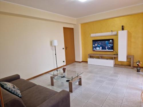 Aci Trezza Apartamento | L'Isola e i Faraglioni house