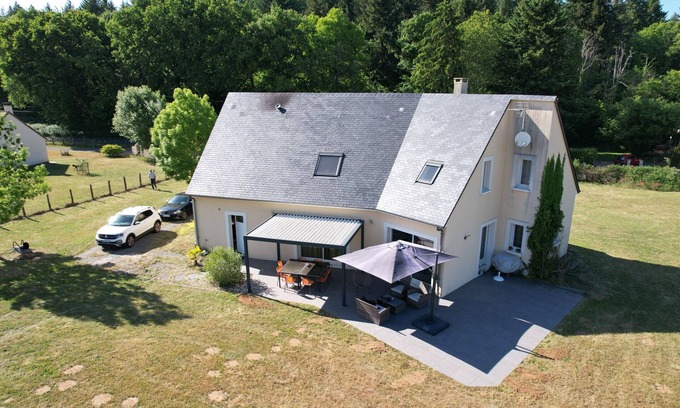 Montfort-le-Gesnois Casa | L'Orée du Bois - 14 personnes - Rêve au Mans