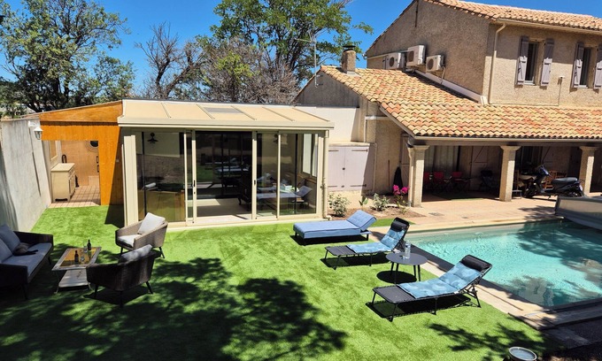 Montredon-des-Corbieres Apartamento | L'orée des Pins Avec Piscine et Parc Arboré