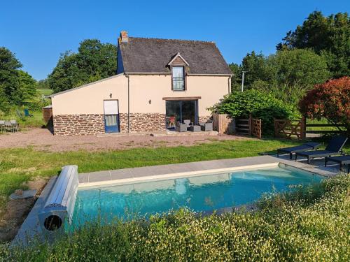 Saint-Malon-sur-Mel Casa | L'Oté de Brekilien