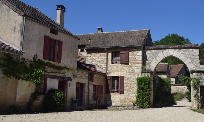 Saint-Aubin Casa | L'Ouvrée: a warm welcome for family and friends