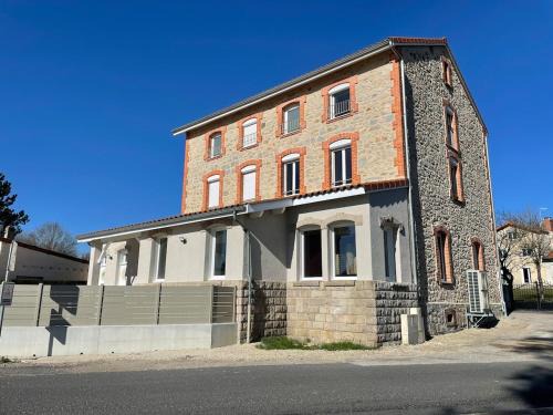 Lapte Casa | La Bamboche - Gîte et salle