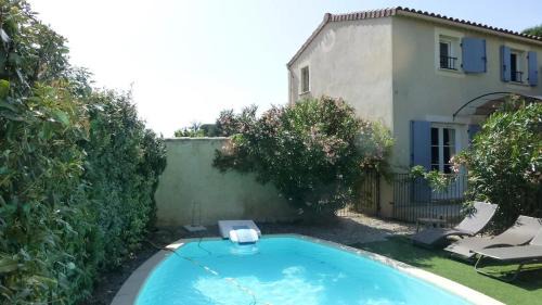 Pont-Saint-Esprit Casa | LA BASTIDE DES MACALO