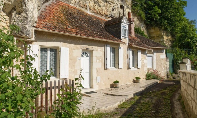 Loches Casa | La Belle troglodyte de Loches