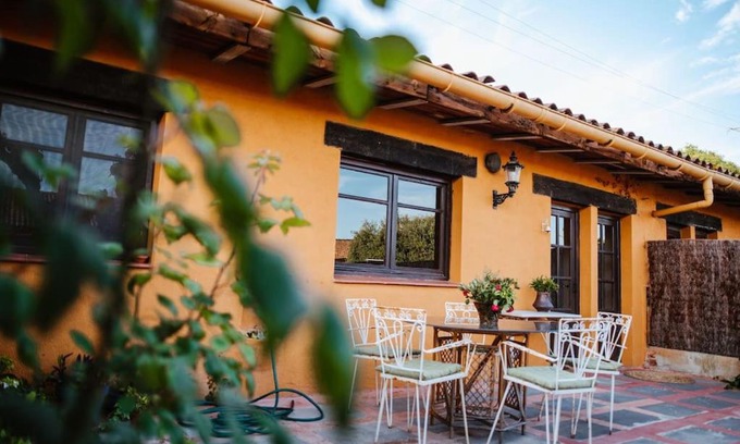 Tordera Casa | La BERBENA casa rural en el campo