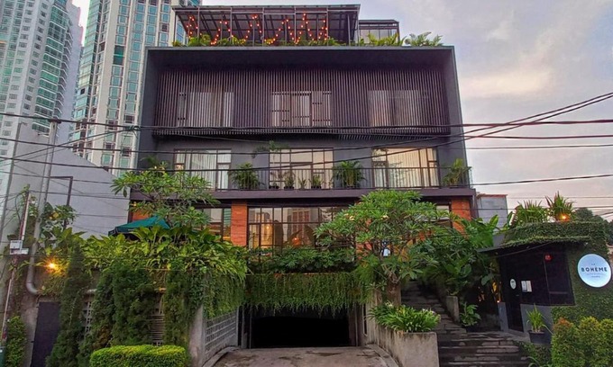Jakarta Hotel | La Boheme, Rooms and Coffee
