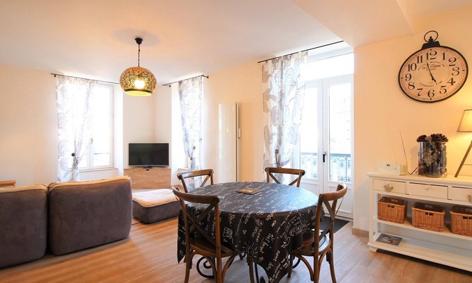 La Bourboule Apartamento | LA BOURBOULE: Exclusivo T3 de alto standing con parking y wifi