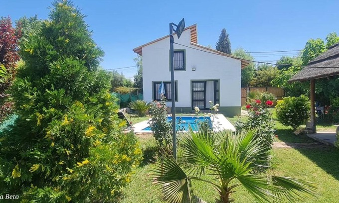 Guaymallén Casa | La cabaña de Mara y Beto