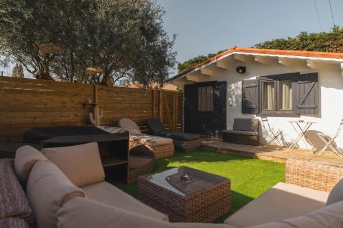 Arles Chalet De Esquí | La Cabane de L'Olivier - Suite cosy avec jacuzzi & home cinéma