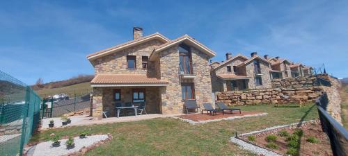 Neril Casa | La Cabra Trepadora