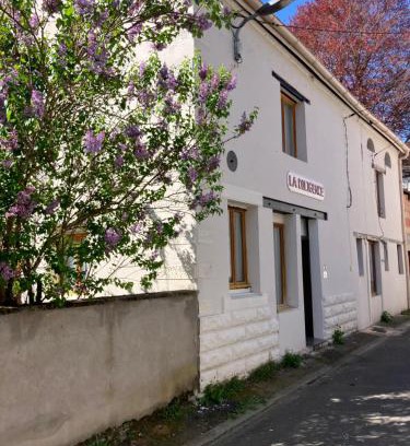 Saint-Jean-de-Losne Apartamento | La calèche, la Diligence, centre St Jean de Losne
