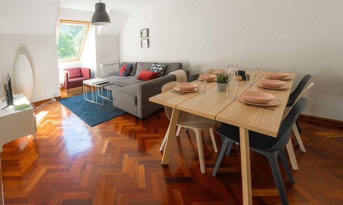 Canfranc-Estacion Apartamento | La Campa