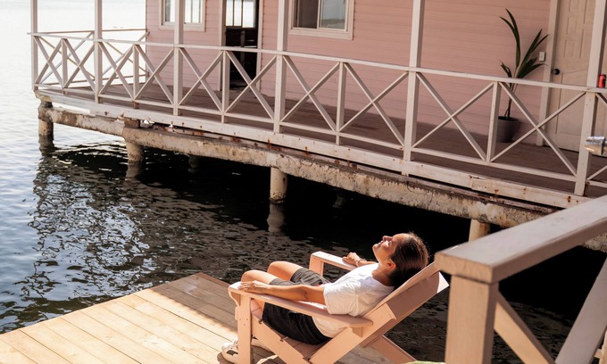 Big Creek Cama Y Desayuno | Over the Water - Bocas Holiday House