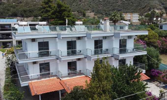 Mola Kalyva Apartamento | La Casa Al Mare Apart Hotel