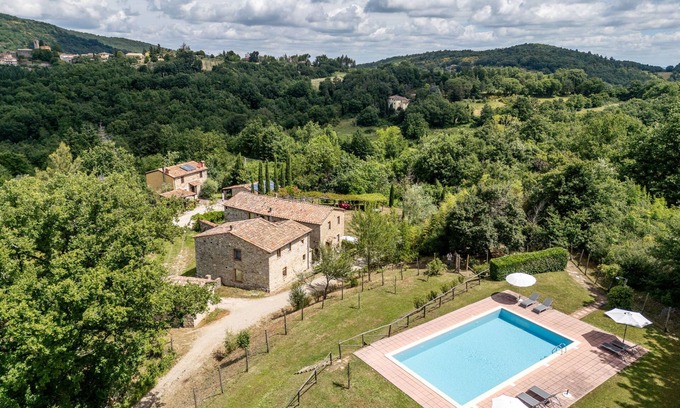 Montieri Apartamento | La Casa Antica by Interhome