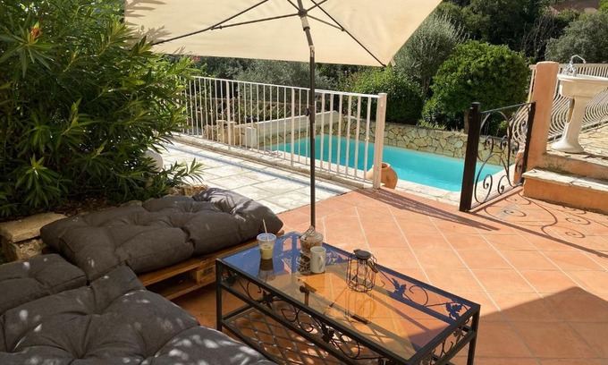 Cotignac Apartamento | La casa Bea