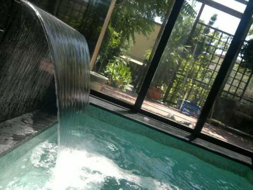 Pisa City Centre Apartamento | La casa con piscina riscaldata interna ANNA LUXURY GARDEN