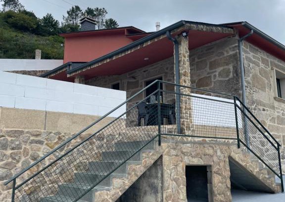 Poio Casa | LA CASA DE DORA EN LA ESCUSA
