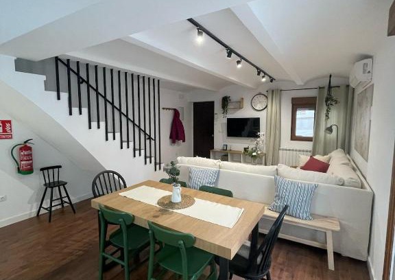 Simancas Casa | La Casa de la Calzada