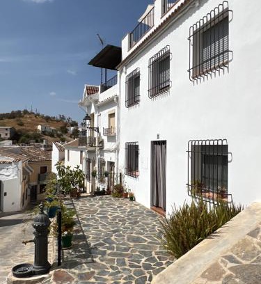 Carcabuey Casa | La Casa de la Luz en la Subbética
