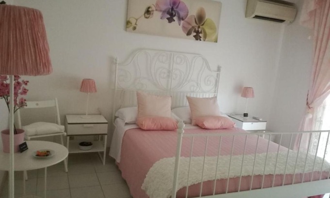 Loreto Cama Y Desayuno | La Casa di Isabella Loreto