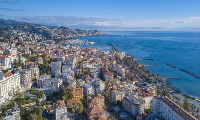 Sanremo Apartamento | La Casa Di Lalla 1 km From sea