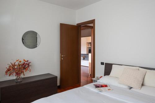 Borgarello Apartamento | La Casa di Marta - Borgarello, Pavia - by Host4U