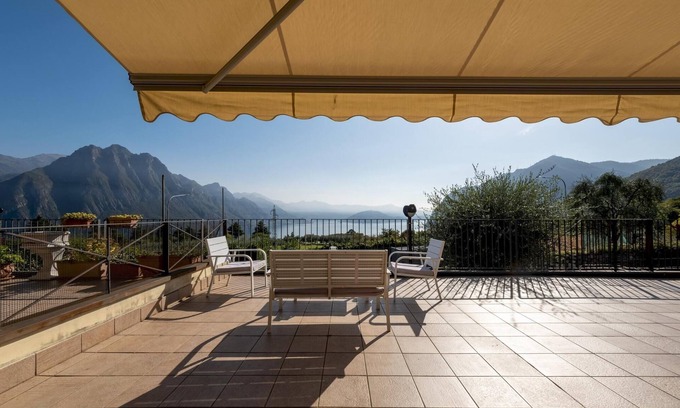 Solto Collina Apartamento | La Casa di Sarah in Solto Collina