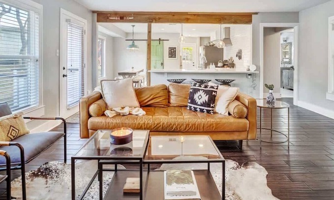 Dripping Springs Casa | La Casa | Farmhouse w/ Pool + Fire Pit