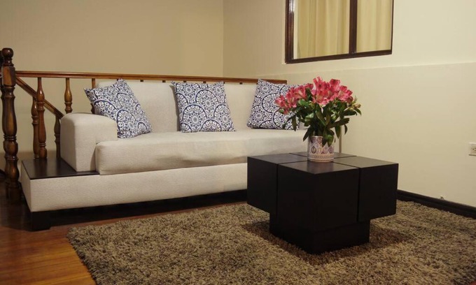 Cuenca Apartamento | La casa florida de Francisco