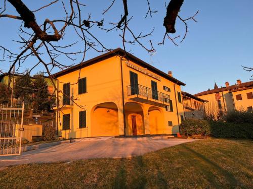 Colle Brianza Apartamento | La Casa Gialla