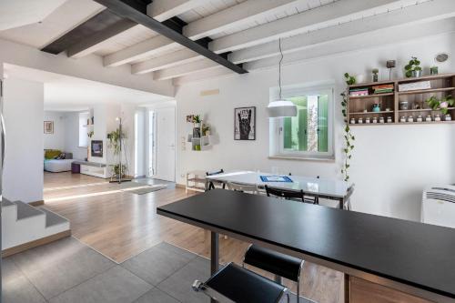 Nord-Est Casa | La Casa In Collina Con Vista