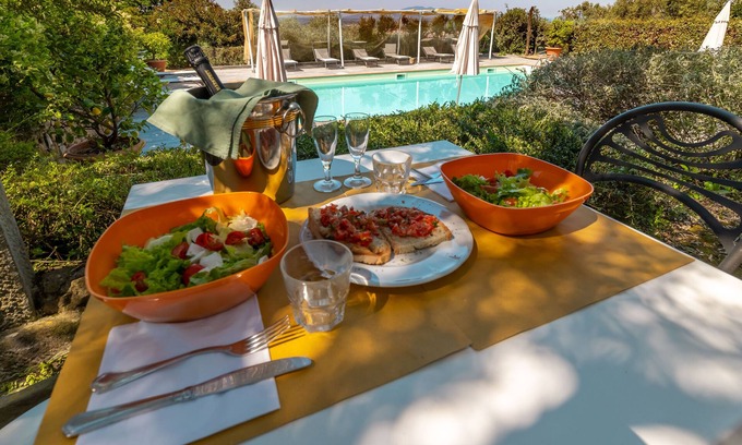 Lamporecchio Cama Y Desayuno | La Casa Medioevale B&B