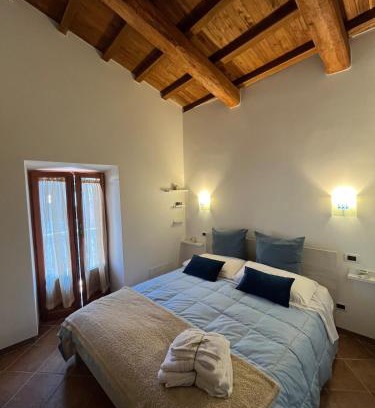 Licenza Casa | La Casa nel Borgo - Licenza