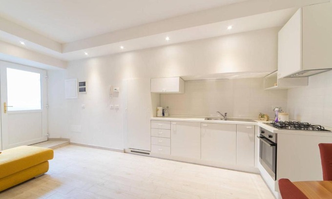 Pisogne Apartamento | La Casa nel Borgo sul Lago