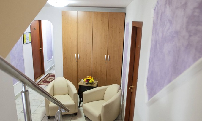 Sector 1 Hotel | La Casa