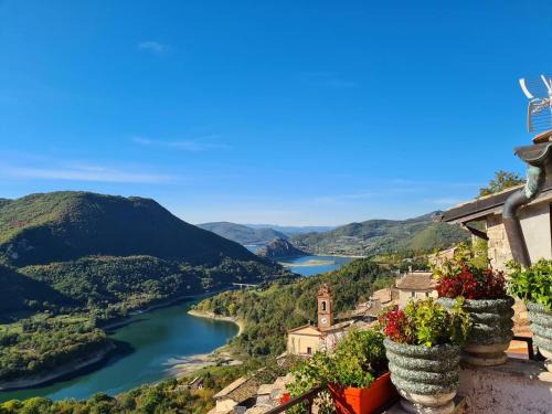 Paganico Sabino Casa | La Casa Sul Fiordo Lago del Turano