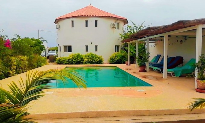 Ndayane Villa | La case ronde avec Piscine -Ndayane