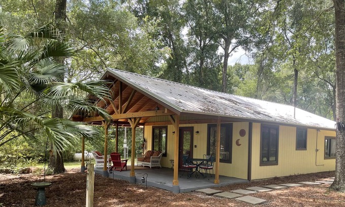 Trenton Cabaña | "La Casita" Un retiro de cabaña de campo