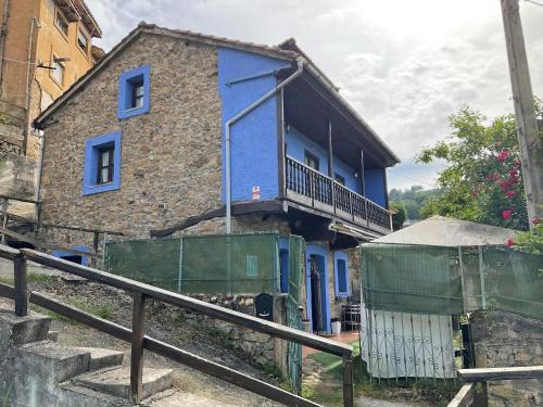 Langreo Casa | La casita azul
