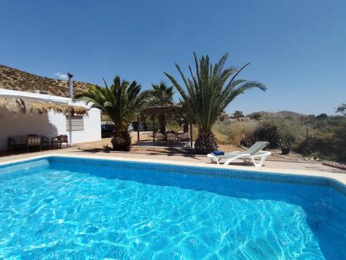 Tabernas Casa | La casita del desierto, cortijo para 7 personas con piscina privada