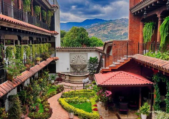 Ciudad Vieja Hotel | La Casona de Ciudad Vieja