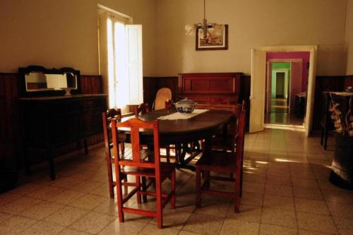 Ramallo Cama Y Desayuno | La Casona de Dante