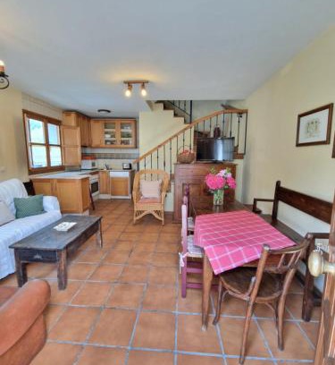 Cabrales Casa | La Casona de Pascueru de POO DE CABRALES