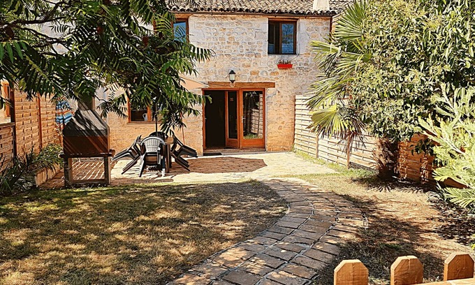 Saint-Just-Luzac Casa | La Cave Gite 3 chambres